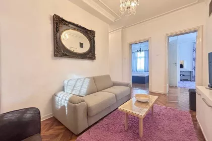 Maršala Birjuzova bb | 4zida.rs