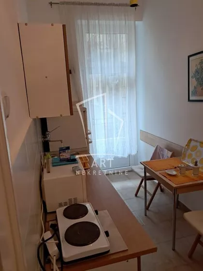 Cetinjska | 4zida.rs