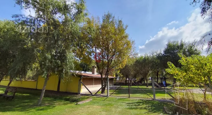 Ugostiteljski objekat | 4zida