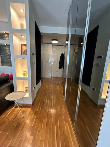 Milana Rakića | 4zida.rs