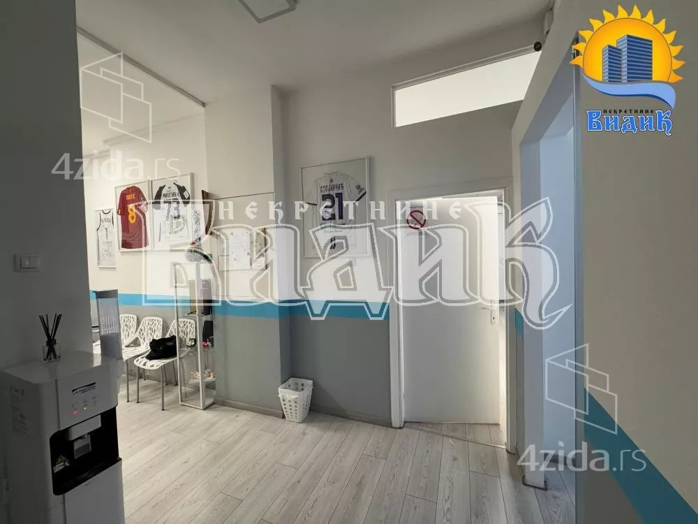 Poslovni prostor | 4zida