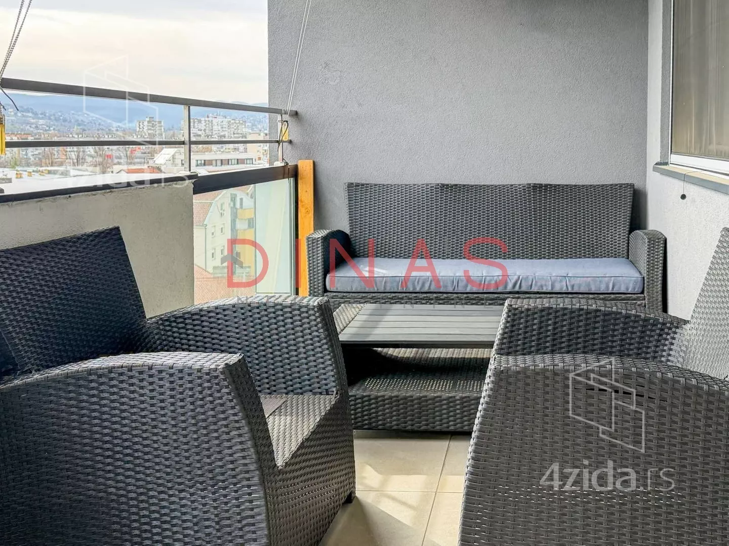 Četvorosoban stan | 4zida