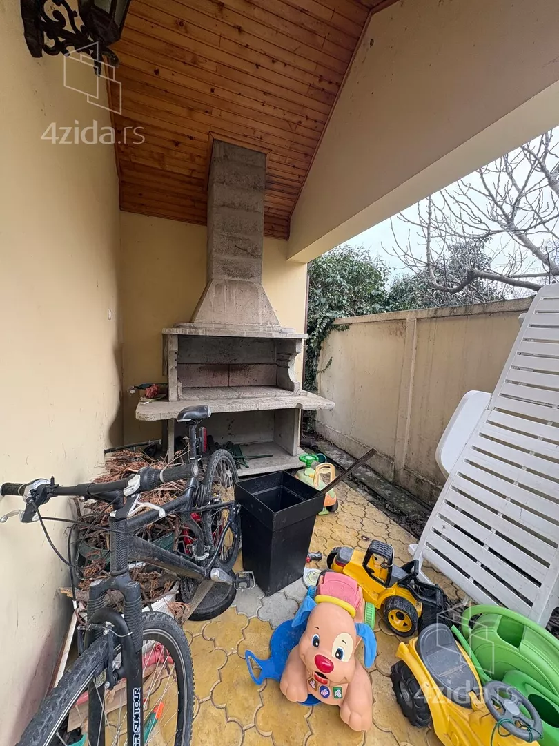 3-etažna kuća | 4zida