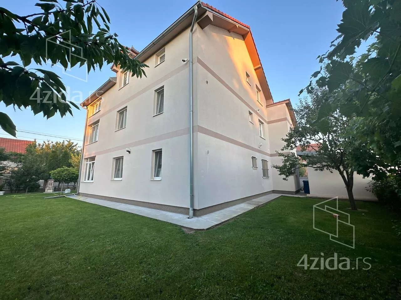 3-etažna kuća | 4zida