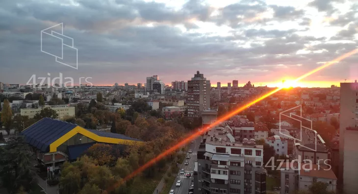 Petosoban stan | 4zida