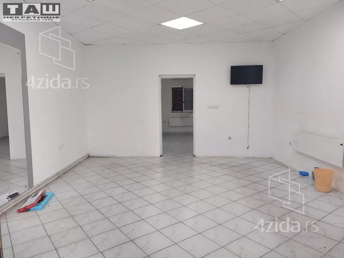 Lokal | 4zida