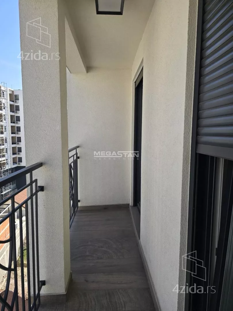 Četvoroiposoban stan | 4zida