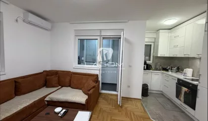 Univerzijade | 4zida.rs