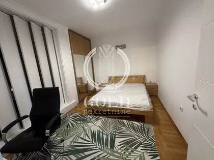 Bulevar Cara Lazara | 4zida.rs