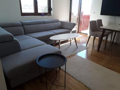 Jelena Anžujska 1 | 4zida.rs