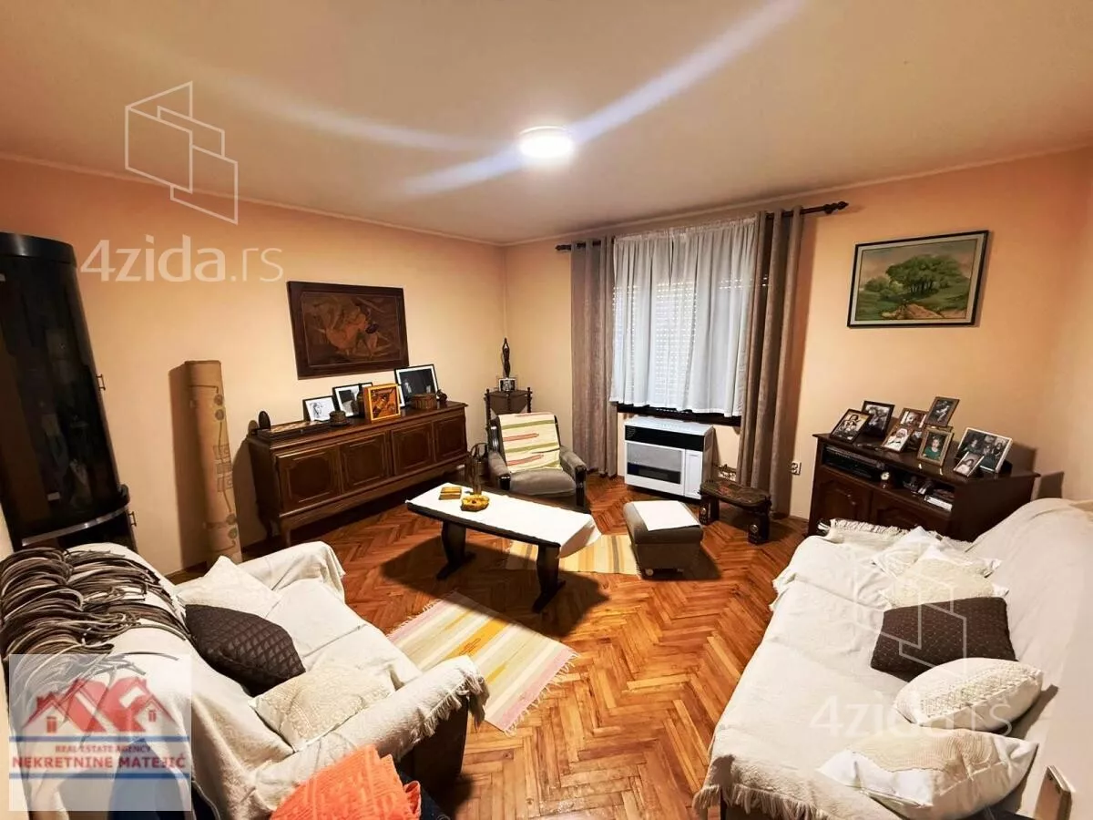 Kuća | 4zida