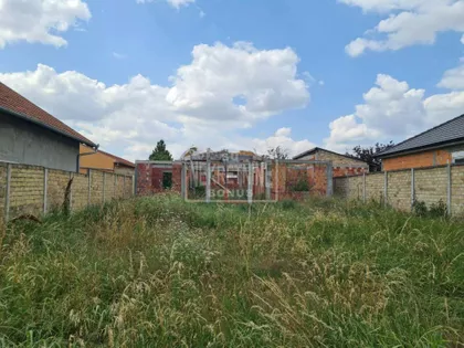 Mali Bajmok | 4zida.rs