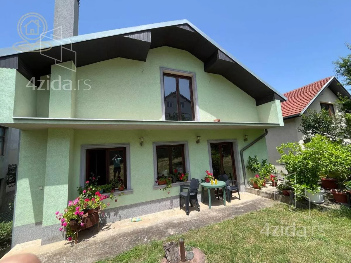 Kuća | 4zida