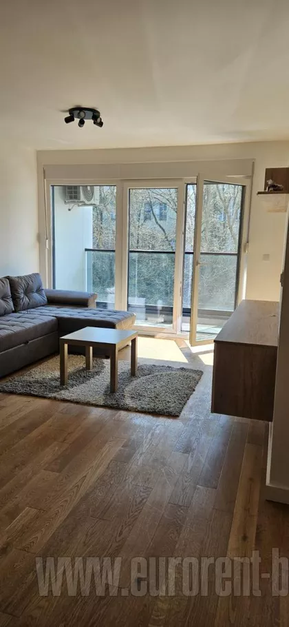 ZEMUN GORNJI GRAD | 4zida.rs