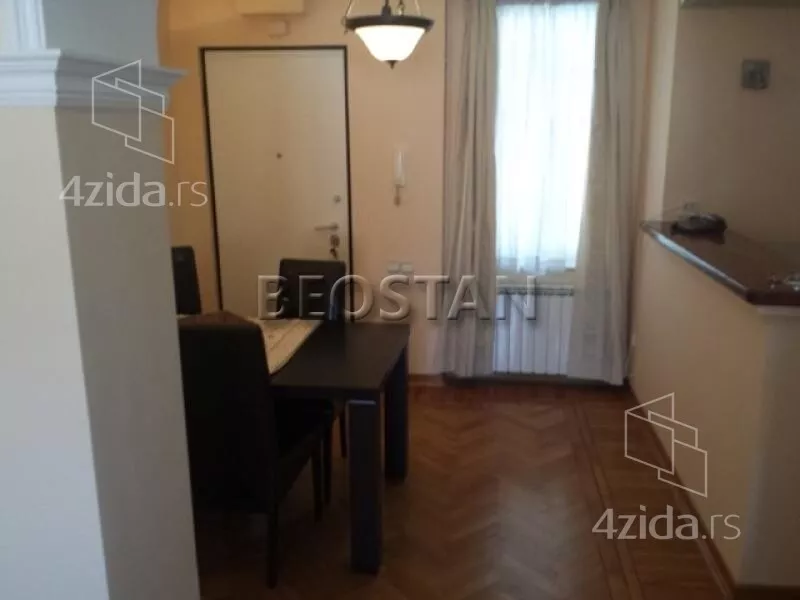 Četvoroiposoban stan | 4zida