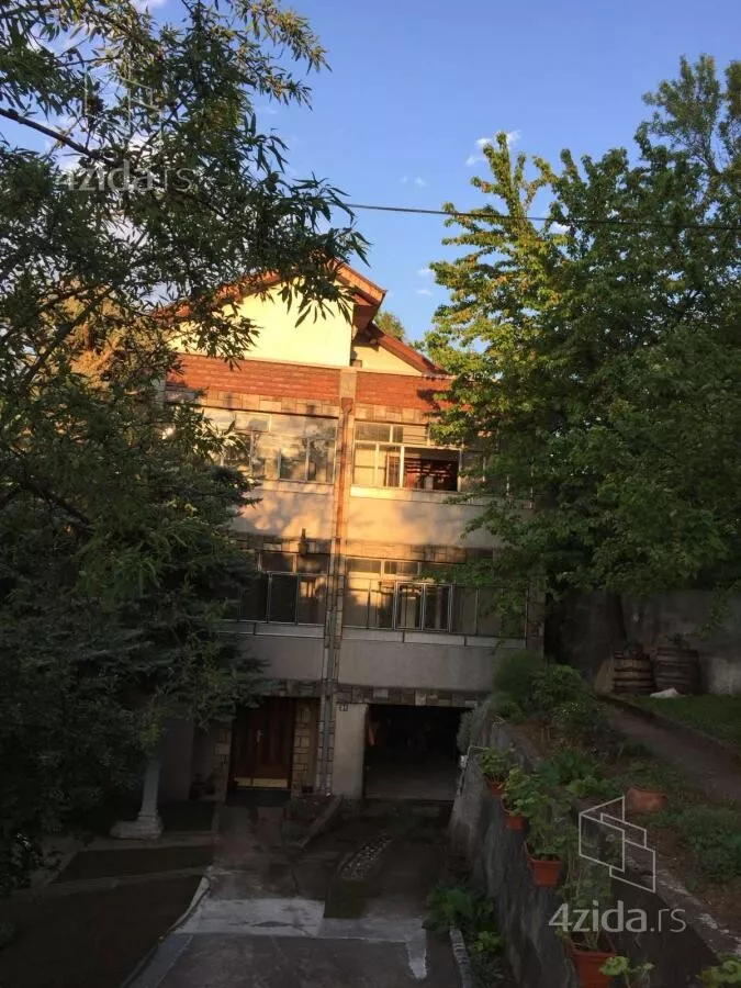 Kuća | 4zida