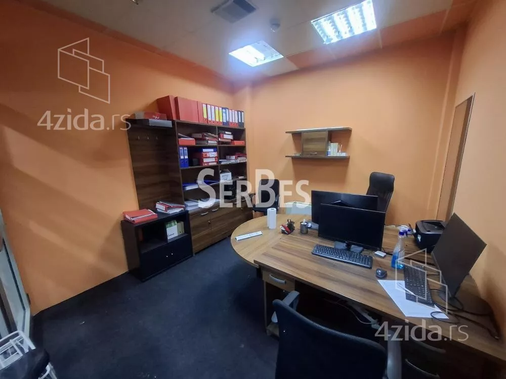 Lokal | 4zida