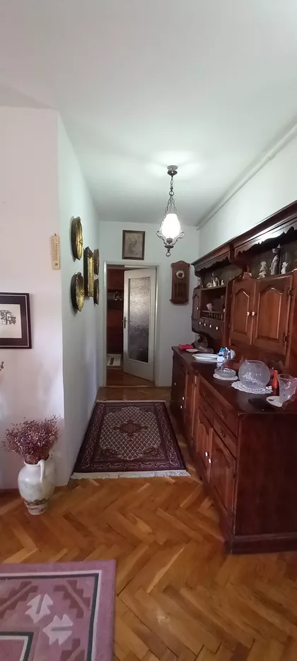 Orlovićeva | 4zida.rs