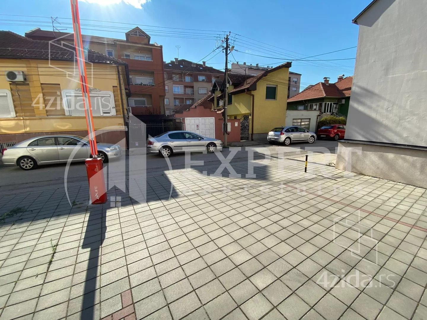 Garaža | 4zida