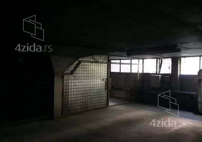 Garaža | 4zida