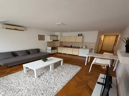 Danila Kiša 15 | 4zida.rs