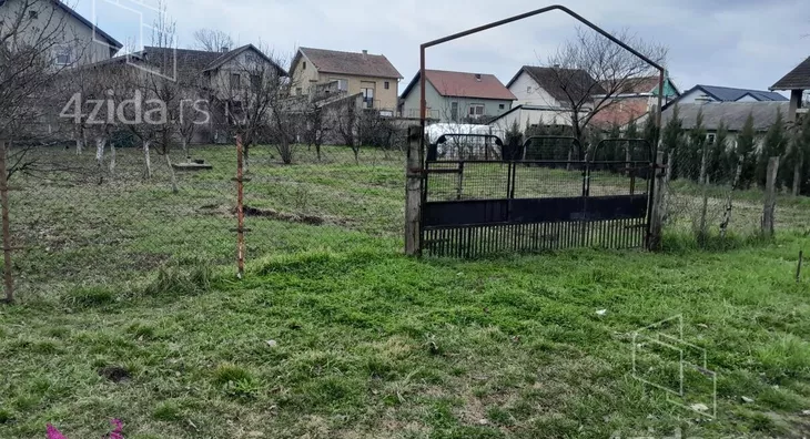 Plac | 4zida