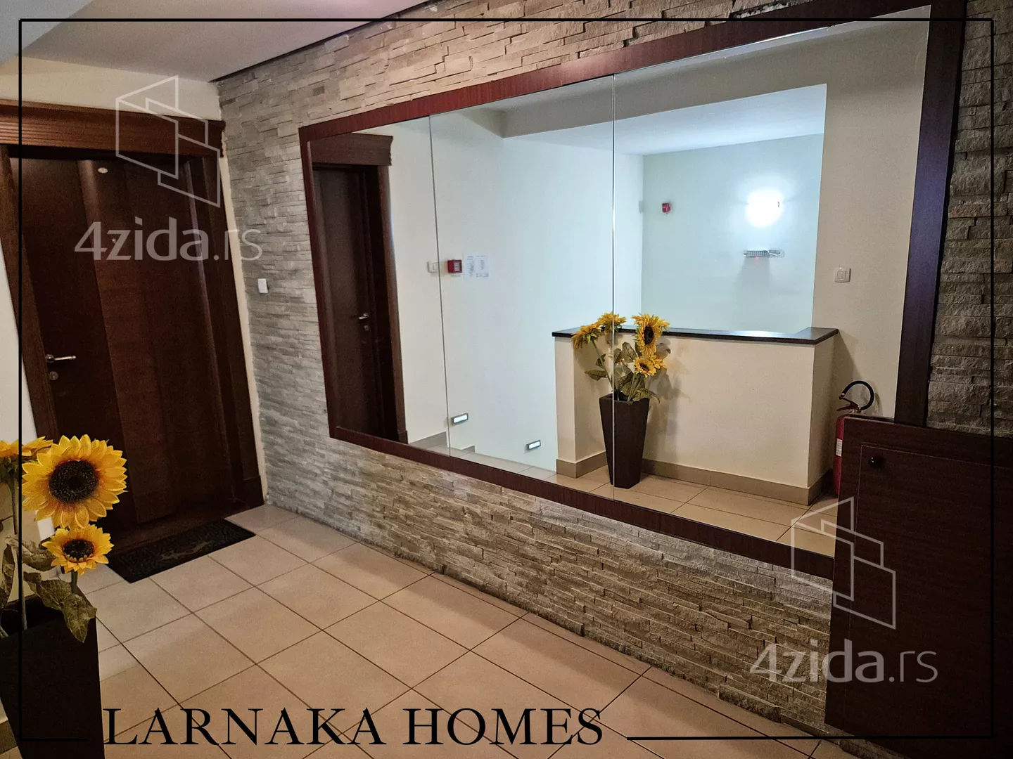 Petosoban stan | 4zida