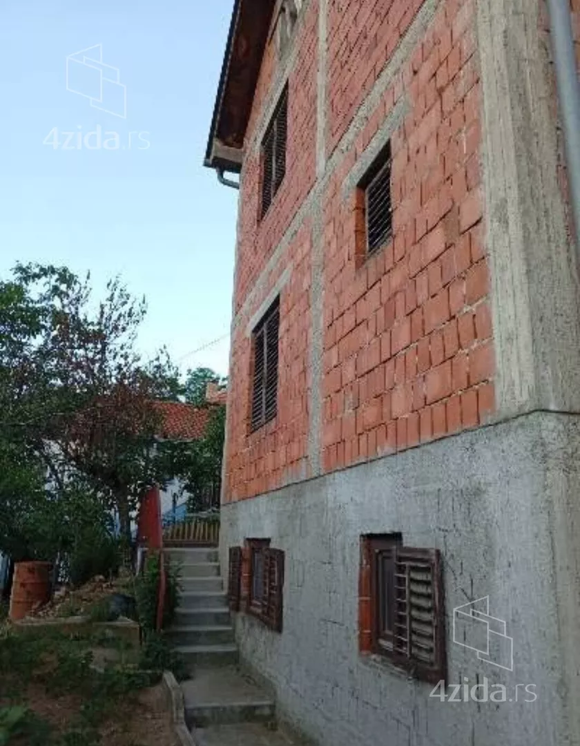 2-etažna kuća | 4zida