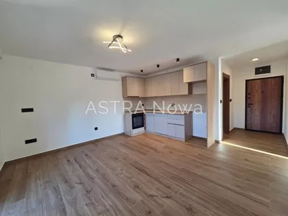 Surčin (mesto) | 4zida.rs