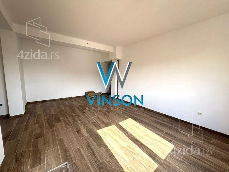 Četvoroiposoban stan | 4zida