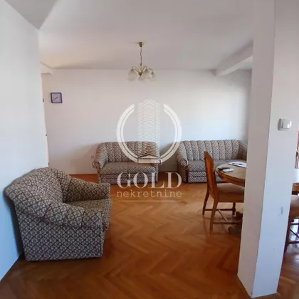 Petra Drapšina | 4zida.rs