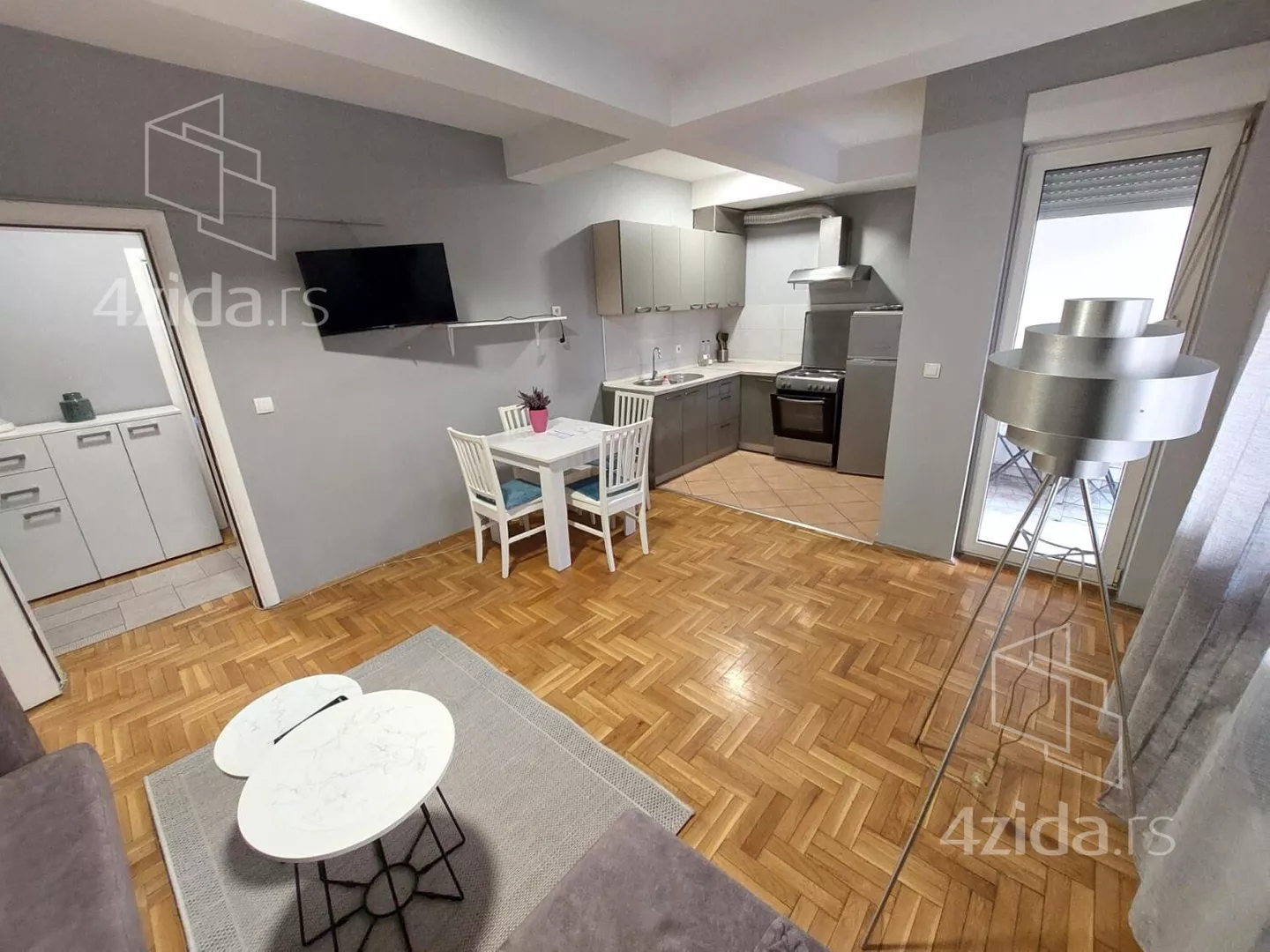 Dvoiposoban stan | 4zida