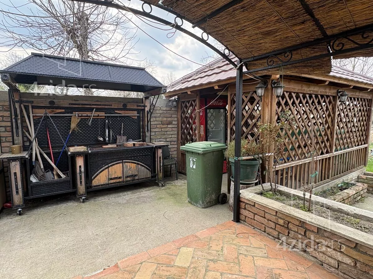 3-etažna kuća | 4zida