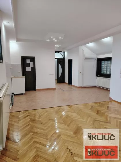 Novi Sad - Centar | 4zida.rs