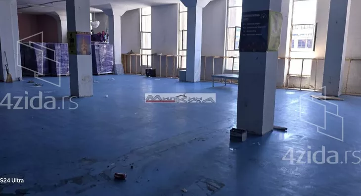 Poslovni prostor | 4zida