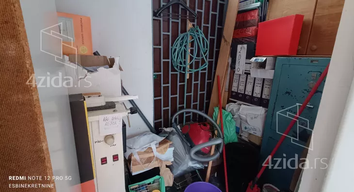 Poslovni prostor | 4zida