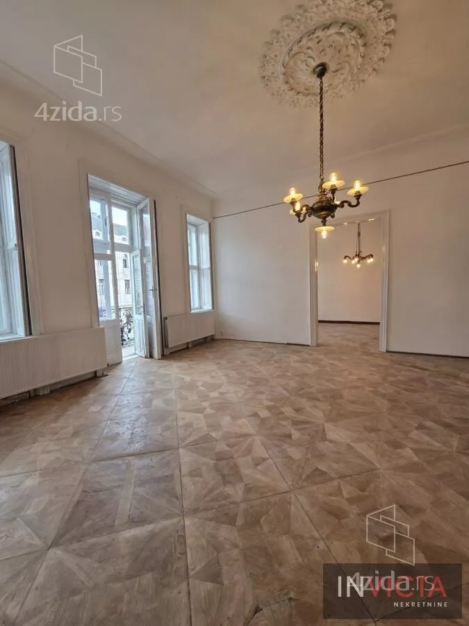 Petosoban stan | 4zida