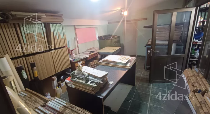 Poslovni prostor | 4zida