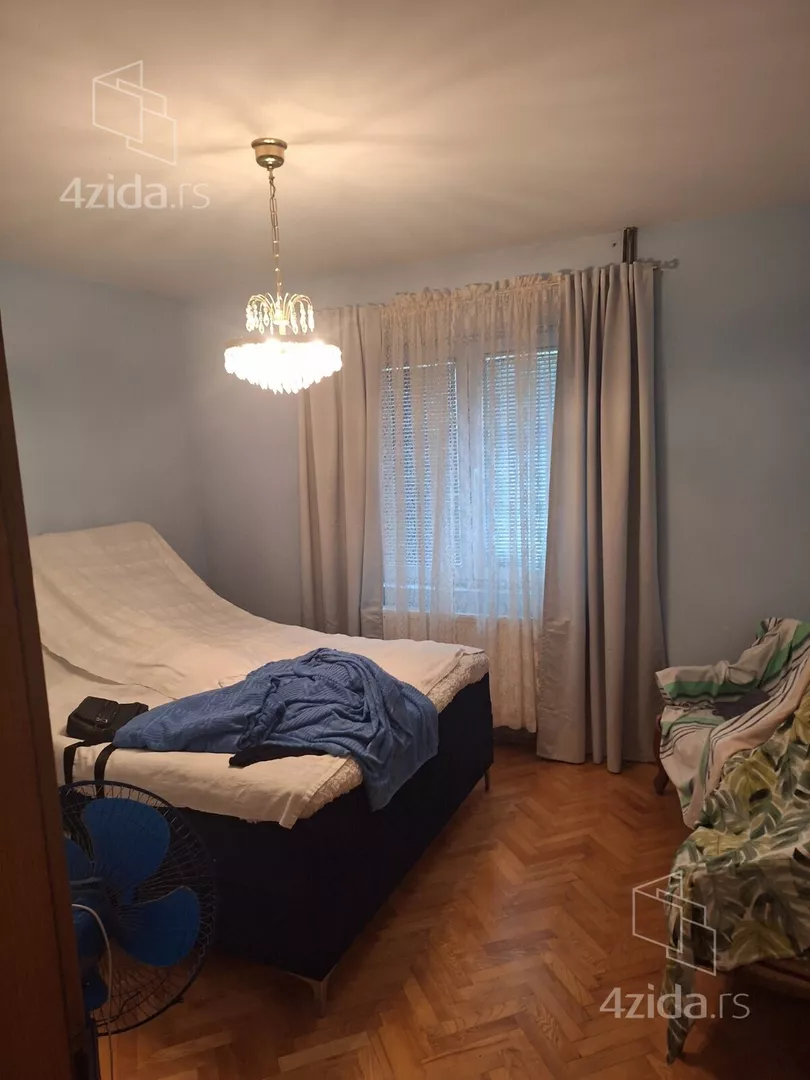 4-etažna kuća | 4zida