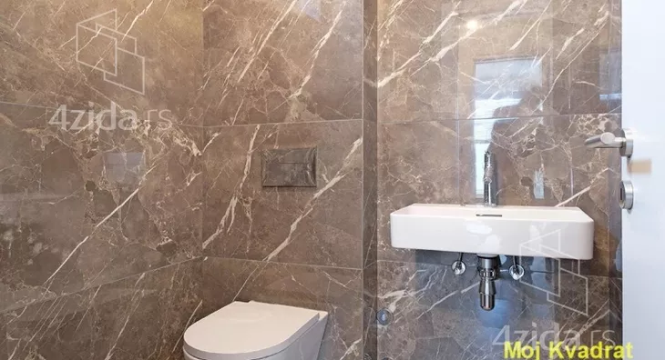 Petosoban stan | 4zida