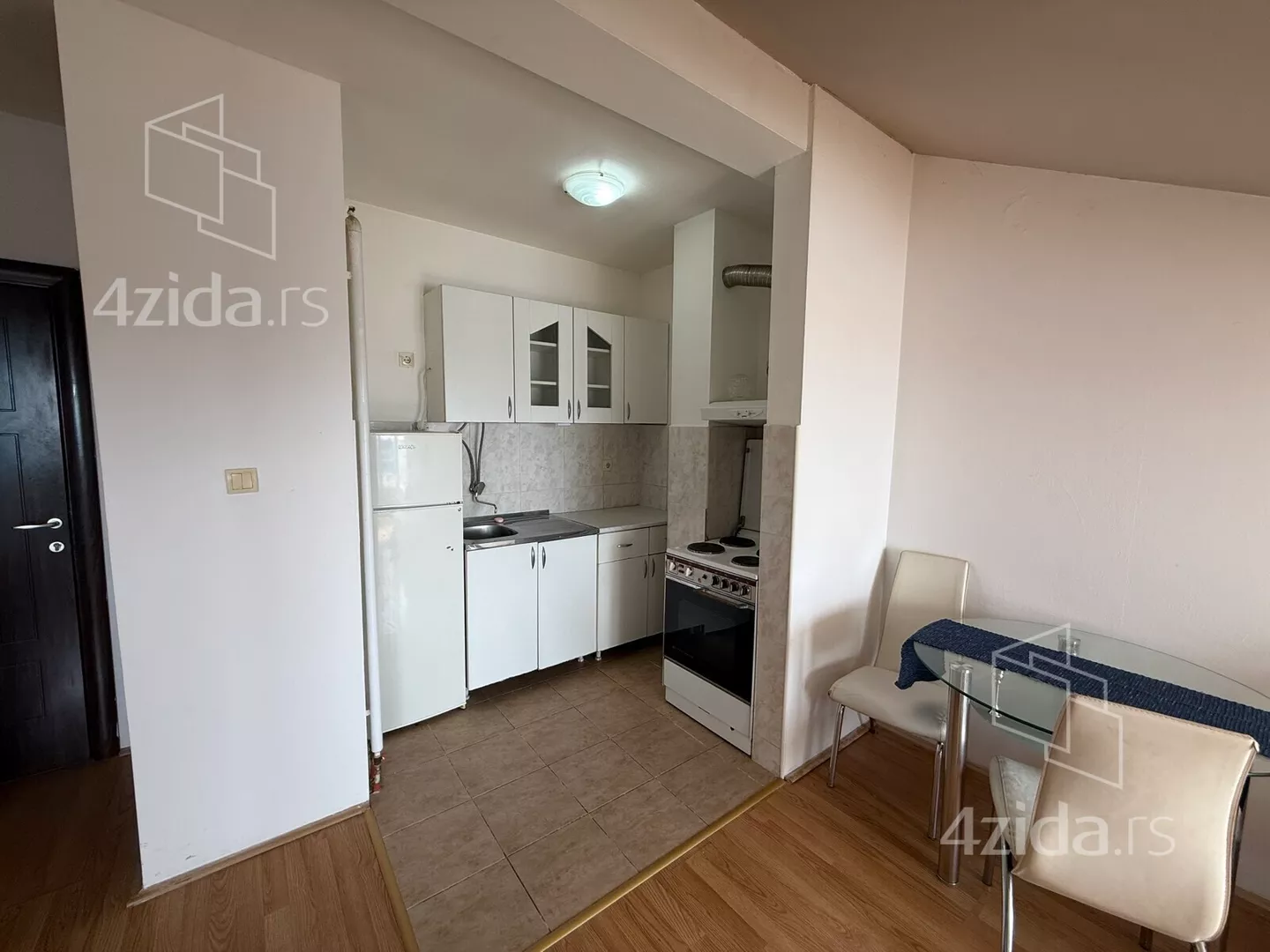 Garsonjera | 4zida
