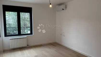 Cara Uroša | 4zida.rs
