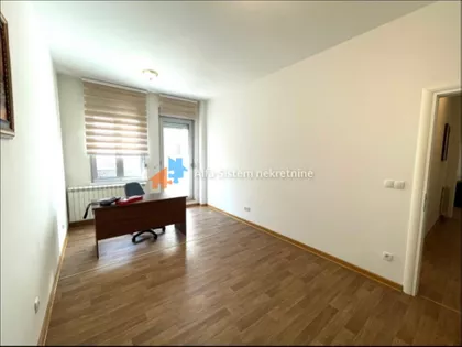 Crveni Krst Vračar | 4zida.rs