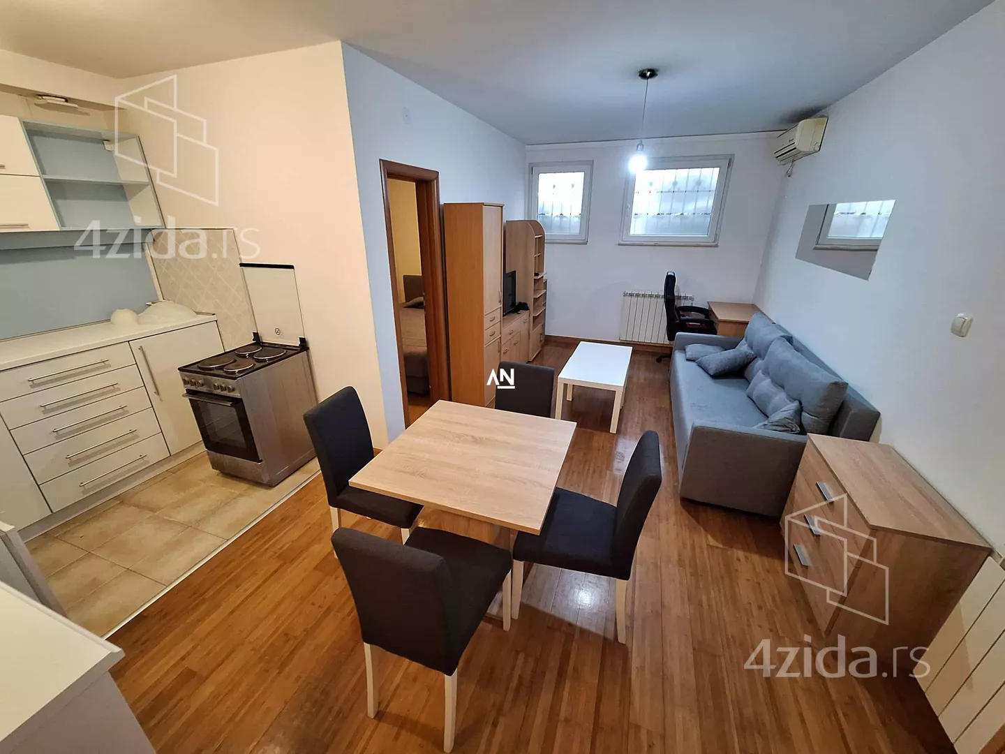 Jednoiposoban stan | 4zida