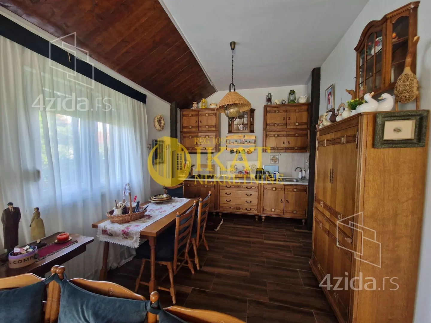 3-etažna kuća | 4zida