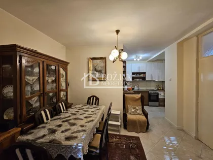 Žitni trg | 4zida.rs