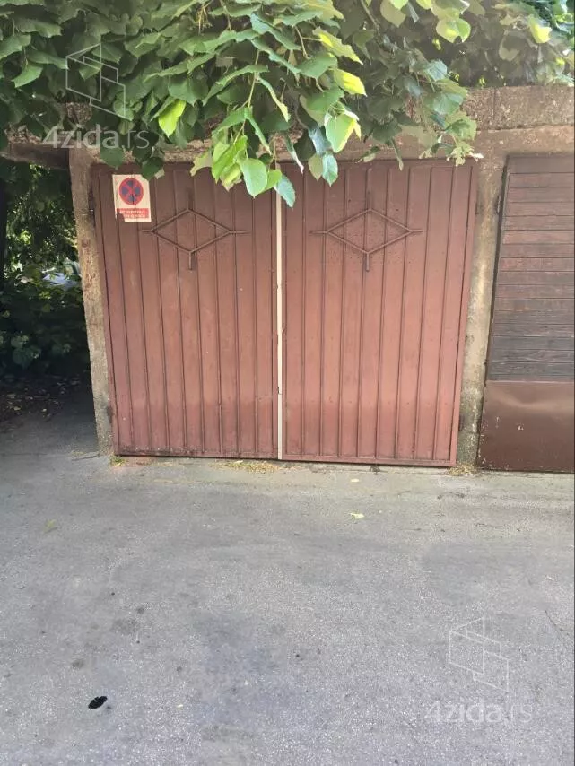 Garaža | 4zida