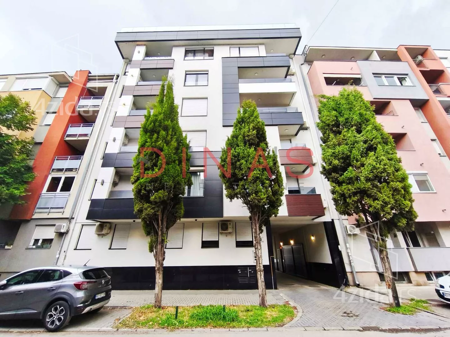 Četvorosoban stan | 4zida