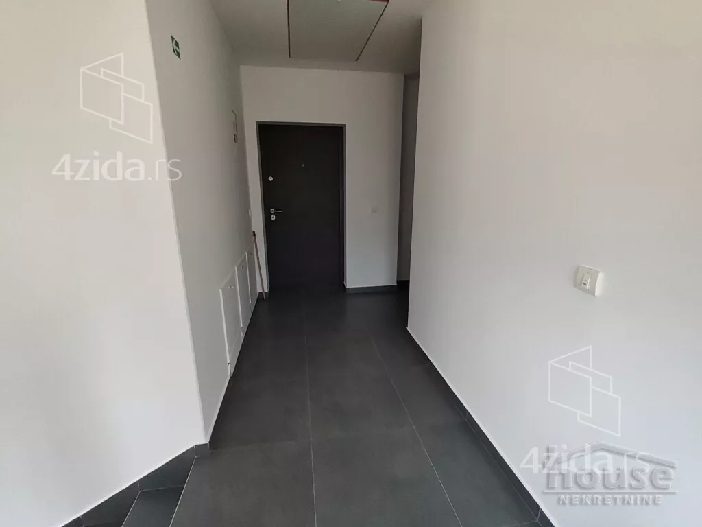 Lokal | 4zida