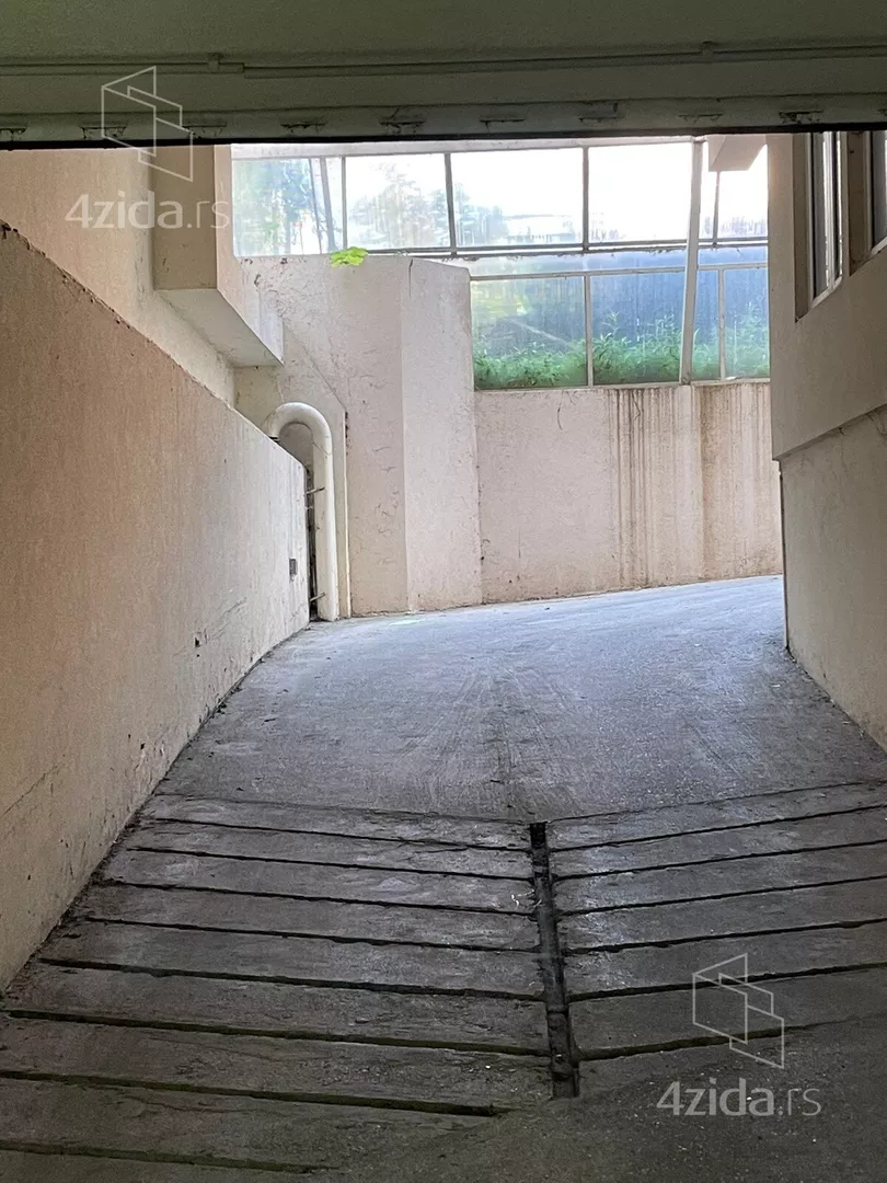 Garaža/Parking | 4zida